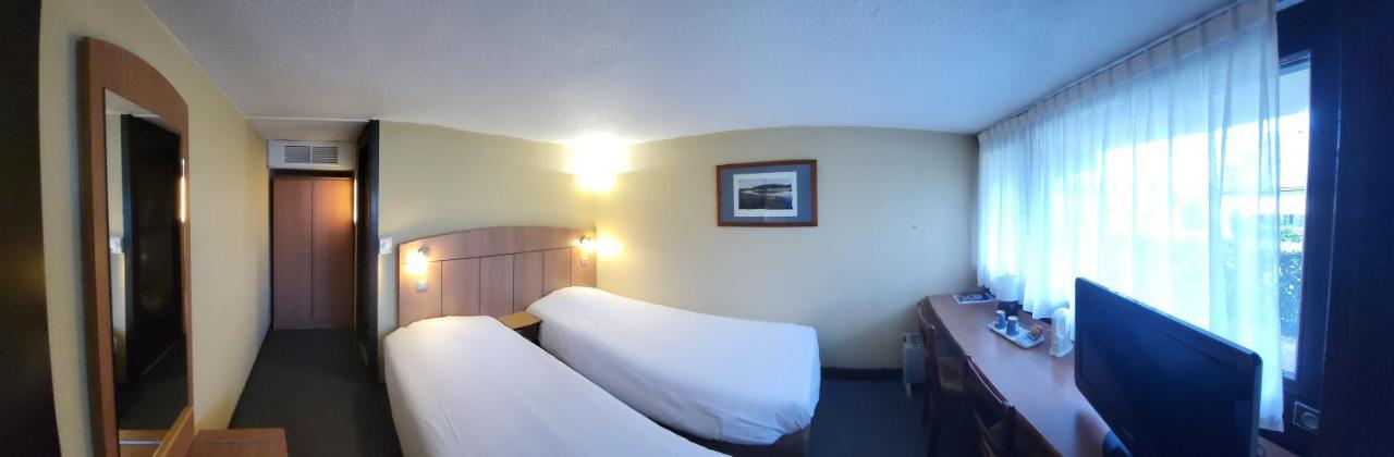 คีเรียด ทาร์เบส โอดอส Hotel Odos ภายนอก รูปภาพ