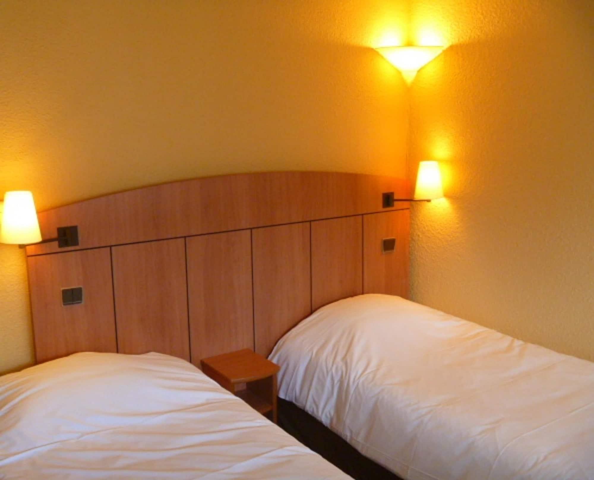 คีเรียด ทาร์เบส โอดอส Hotel Odos ภายนอก รูปภาพ