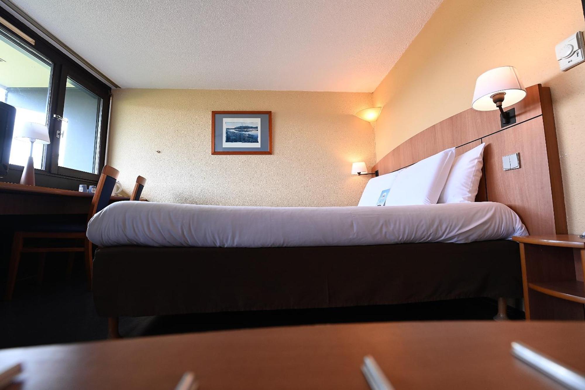 คีเรียด ทาร์เบส โอดอส Hotel Odos ภายนอก รูปภาพ