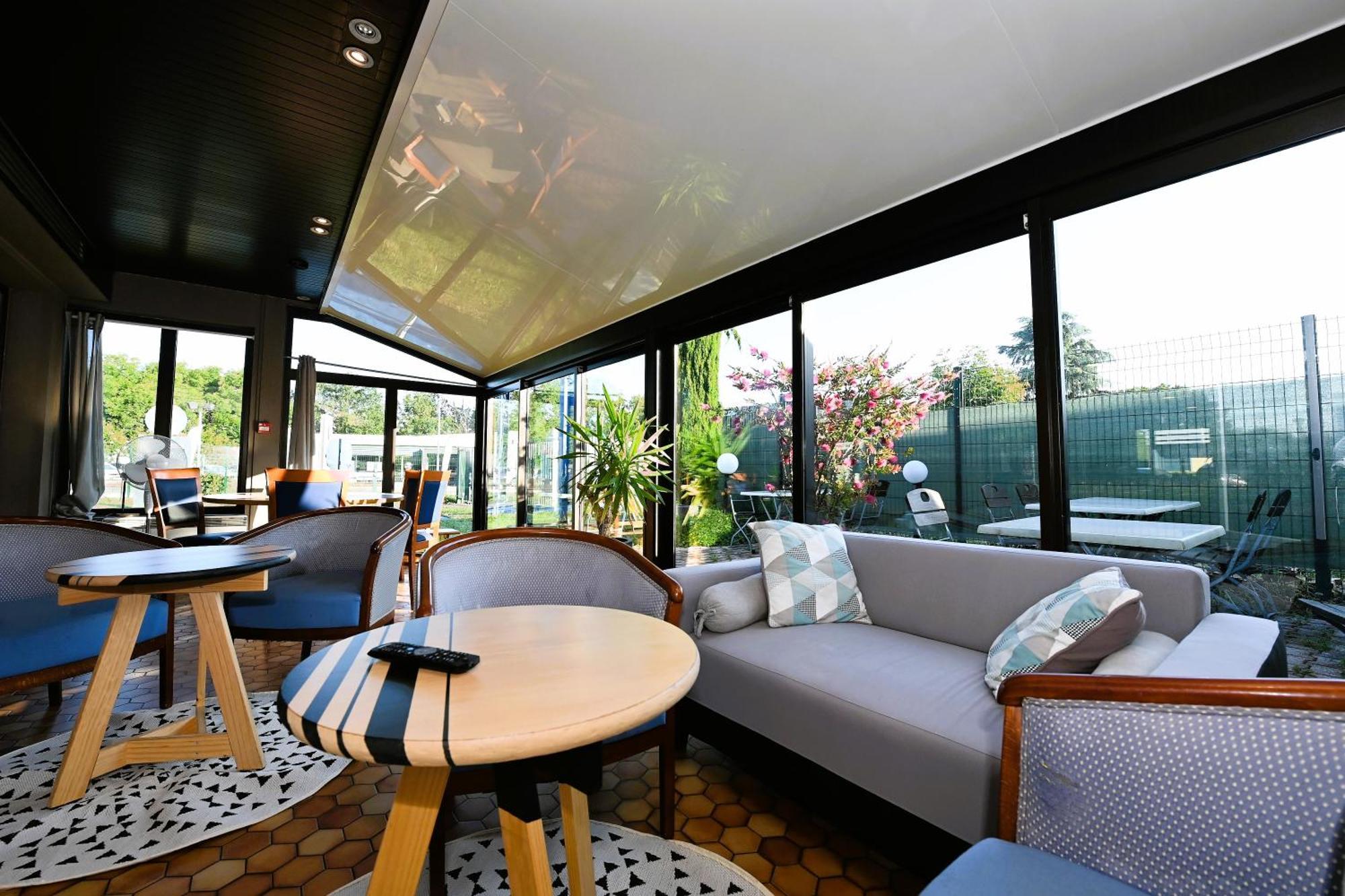 คีเรียด ทาร์เบส โอดอส Hotel Odos ภายนอก รูปภาพ