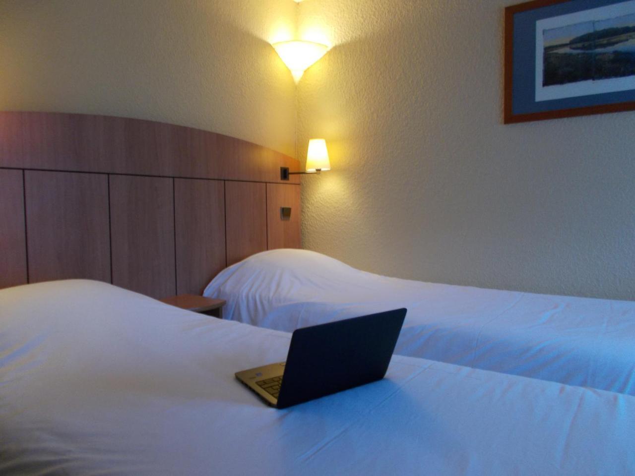 คีเรียด ทาร์เบส โอดอส Hotel Odos ภายนอก รูปภาพ